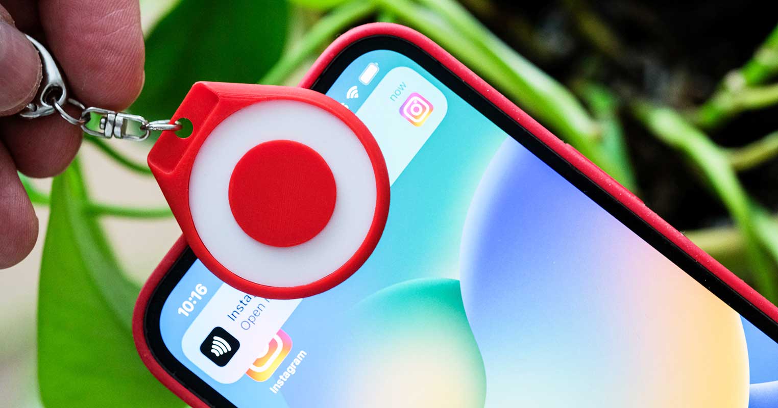 TapTags Canon NFC tag on iPhone showing instagram notification